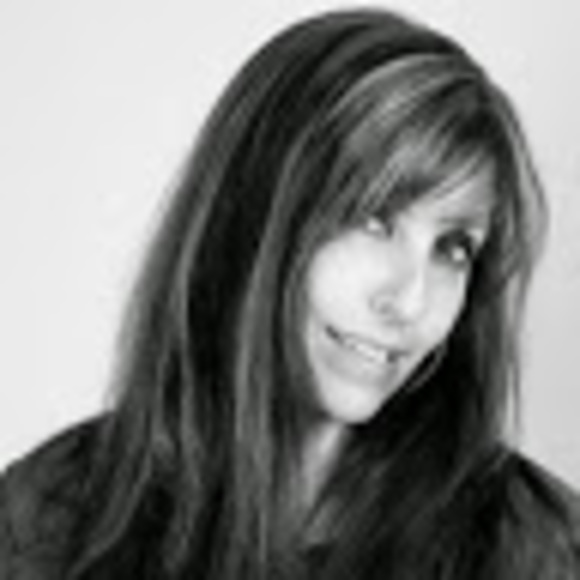 Meet your Posher, Tracy - Picture 1 of 1